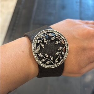 Lucky Brand Vintage Leather Rhinestone Bracelet Magnetic Clasp Silver Leaf